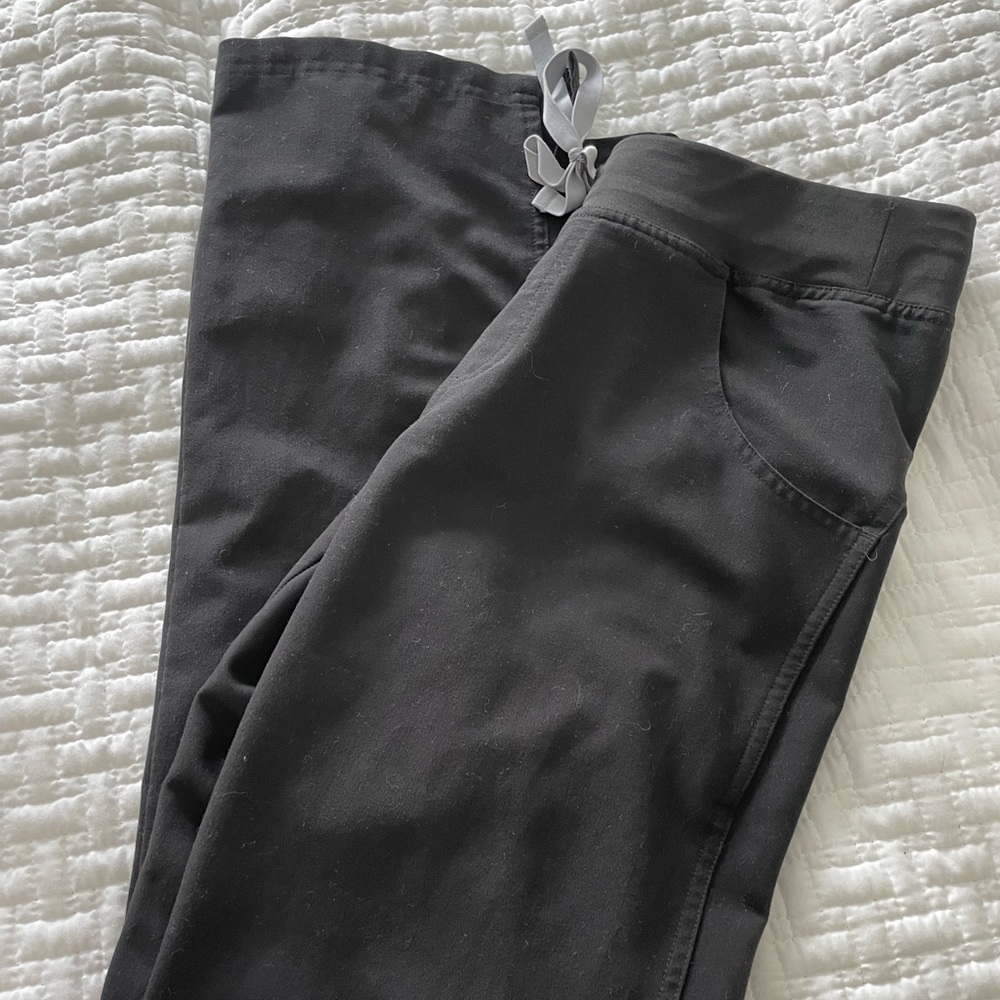 Figs Kade black XS regular